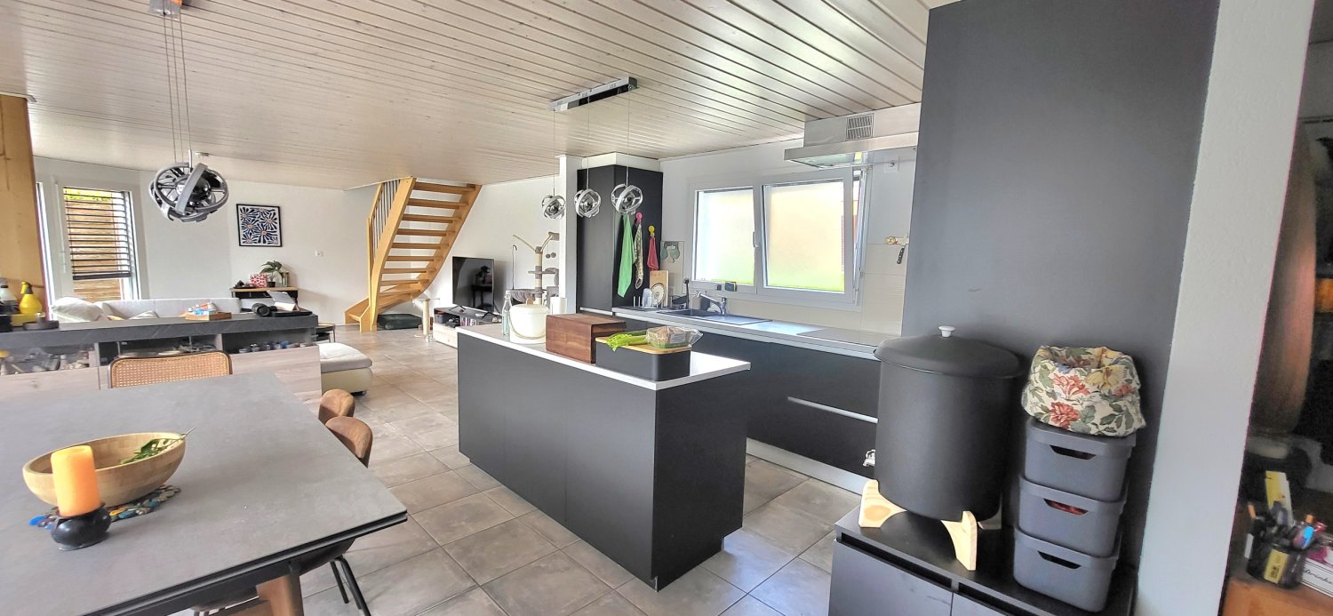 Edificio en Saxon, Switzerland 180 m² No. 158