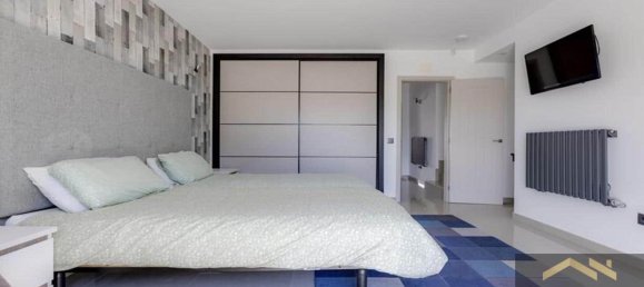 2 bedrooms Townhouse in Luz, Portugal No. 131398 16