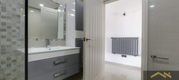 2 bedrooms Townhouse in Luz, Portugal No. 131398 18