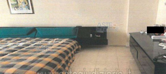 5 rooms Apartment in Penne, Italy No. 186506 20