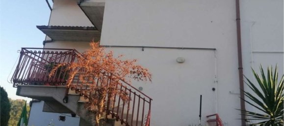 5 rooms Apartment in Penne, Italy No. 186506 34