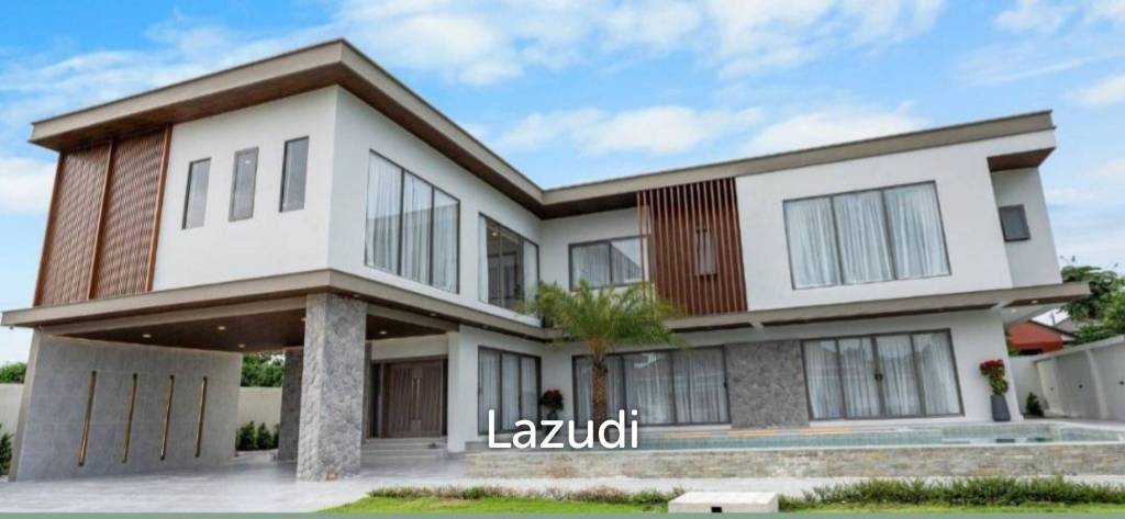 7 bedrooms Villa in Pattaya, Thailand No. 25201