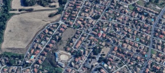 Apartamento de 7 habitaciónes en Ardea, Italy No. 15049 3