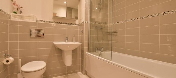 2 Schlafzimmer Wohnung in Essex, United Kingdom, Nr. 3985 23