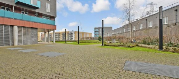 2 Schlafzimmer Wohnung in Essex, United Kingdom, Nr. 3985 8