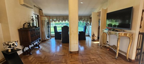 5 bedrooms Villa in Rome, Italy No. 338044 9