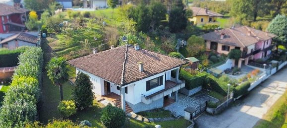 Villa de 4 habitaciónes en Roddi, Italy No. 38107 2