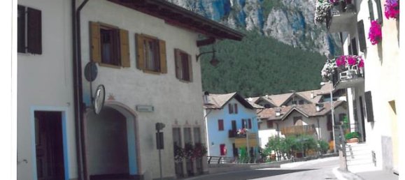 Apartamento de 4 dormitorios en Fai della Paganella, Italy No. 252790 2