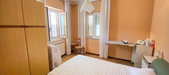 7-Zimmer Haus in Montegranaro, Italy, Nr. 83104 3