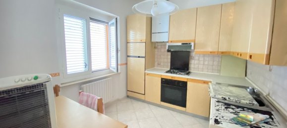 7-Zimmer Haus in Montegranaro, Italy, Nr. 83104 9