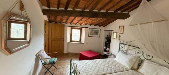 2 rooms Apartment in Sassetta, Italy No. 274732 11