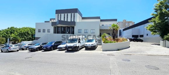 Офис 400м² в Оэйраш, Португалия № 157599 15