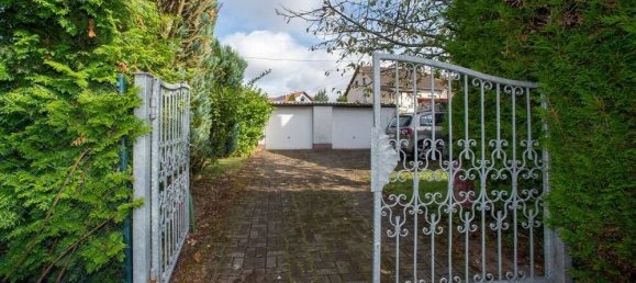 9 rooms Building in Saarland, Germany No. 10807 19