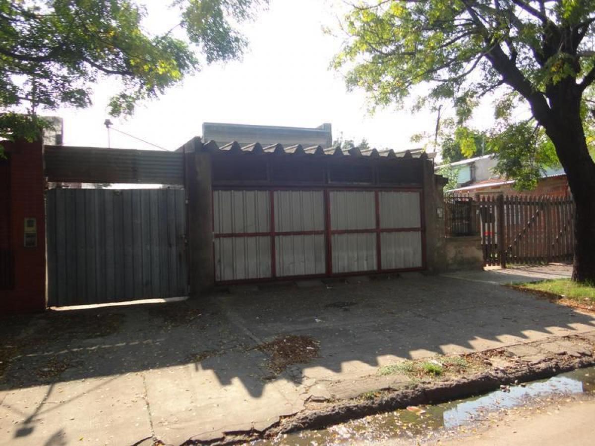  Land in Lanus, Argentina No. 40048