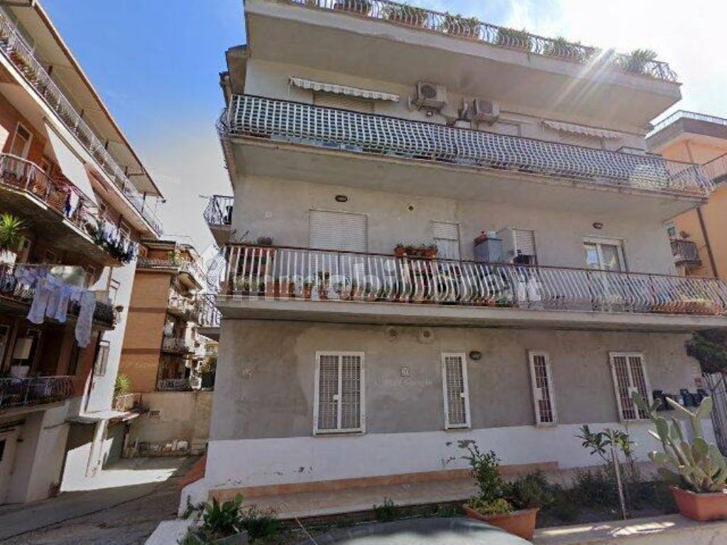 4 غرف نوم شقة في Rome, Italy رقم 12914