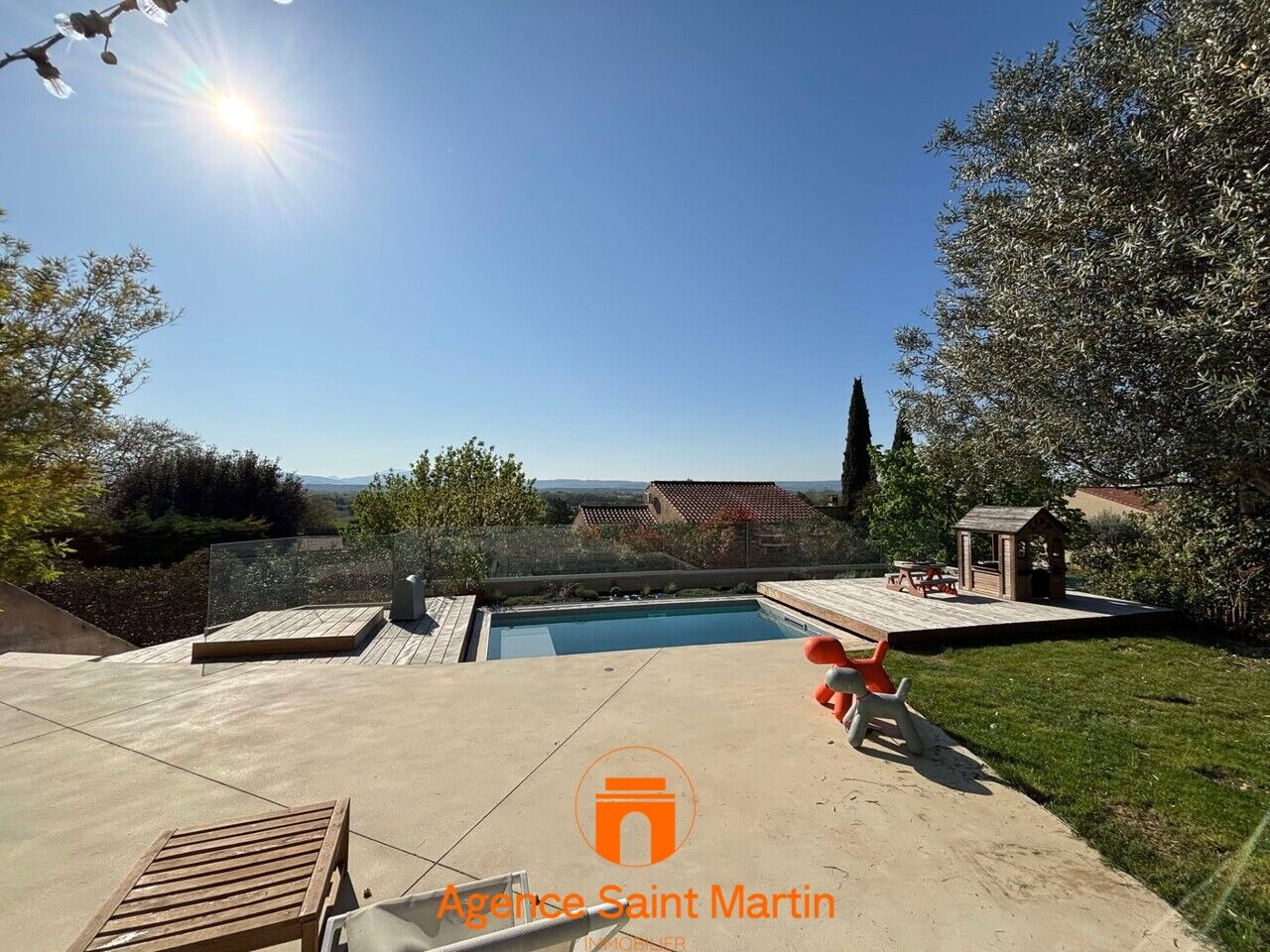 Casa de 3 dormitorios en Sauzet, France No. 330179