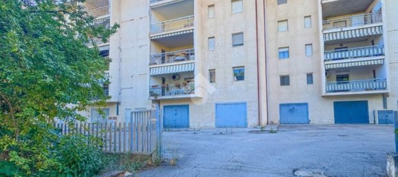 4 bedrooms Apartment in Chieti, Italy No. 337743 15