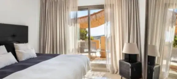 2 bedrooms Penthouse in El Paraiso, Spain No. 141988 16