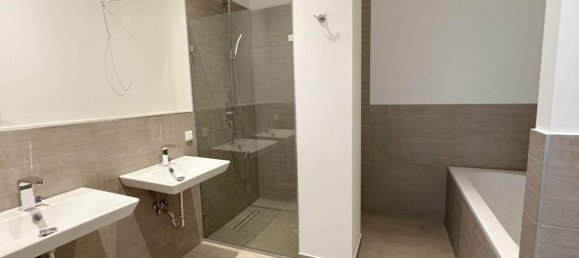 4 rooms Apartment in Lichterfelde, Germany No. 330794 6