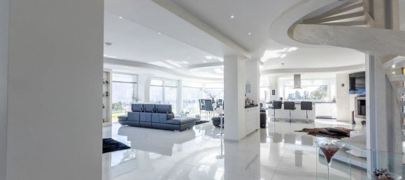 Villa de 10 divisões em Palermo, Italy N.º 102108 16