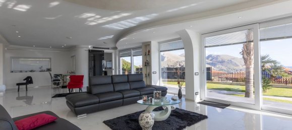 Villa de 10 divisões em Palermo, Italy N.º 102108 11