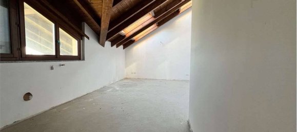 Apartamento de 1 dormitorio en Turbigo, Italy No. 352195 24