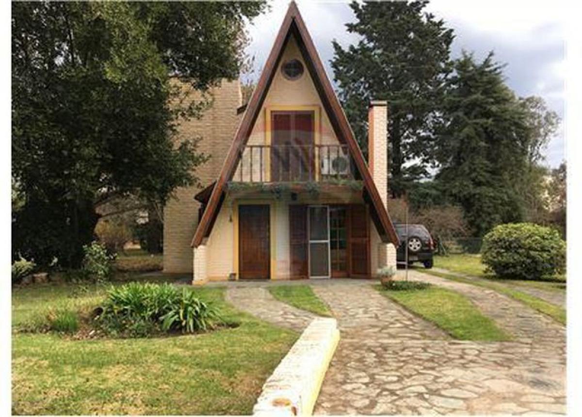 3 bedrooms House in Moreno, Argentina No. 21073