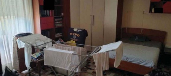 Квартира с 3 комнатами в Кардано аль Кампо, Италия № 5370 5