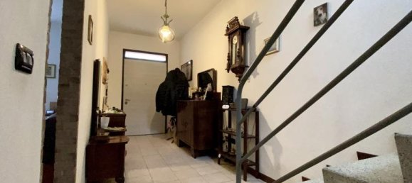 3 rooms House in Carpi, Italy No. 232794 10