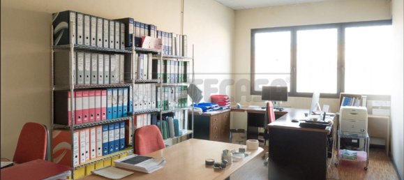 273m² Warehouse in Monticello Conte Otto, Italy No. 174715 10