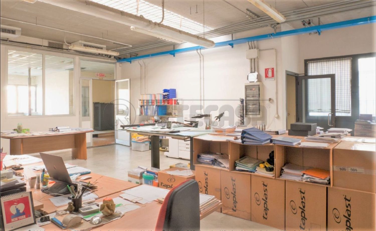 273m² Warehouse in Monticello Conte Otto, Italy No. 174715