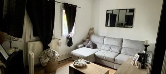 2 Schlafzimmer Haus in Laon, France, Nr. 243943 5