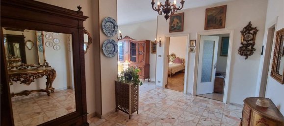 3غرفة شقة في Chieri, Italy رقم 70059 10