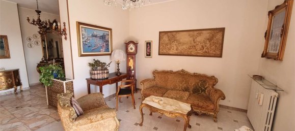 3غرفة شقة في Chieri, Italy رقم 70059 5