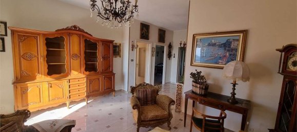 3غرفة شقة في Chieri, Italy رقم 70059 6