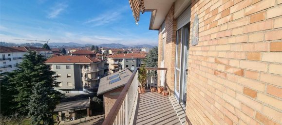 3غرفة شقة في Chieri, Italy رقم 70059 4