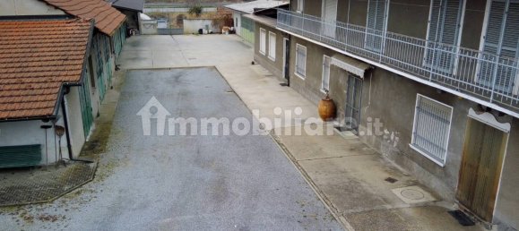 7 Schlafzimmer Haus in Carignano, Italy, Nr. 83800 21