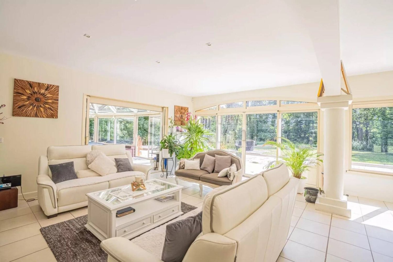 5 bedrooms Villa in Gex, France No. 191852