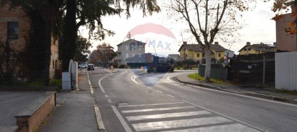 1 room Garage in Assisi, Italy No. 11603 2