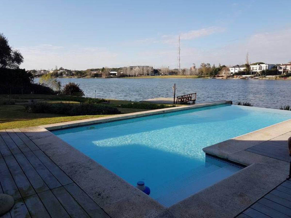 3 Schlafzimmer Haus in Tigre, Argentina, Nr. 8708