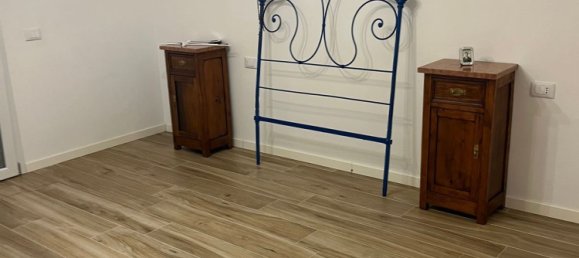 Apartamento de 5 dormitorios en Montale, Italy No. 381802 7