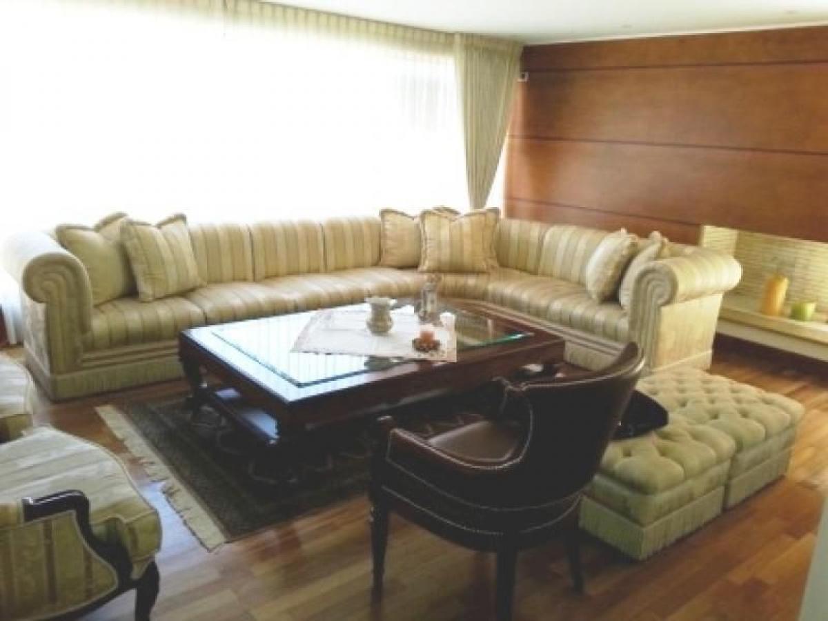 4 bedrooms House in Bogota, Colombia No. 13011