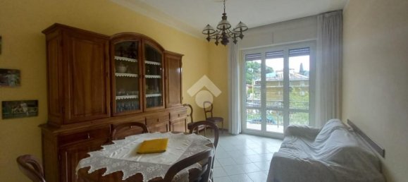 5 rooms Apartment in Carasco, Italy No. 286376 3