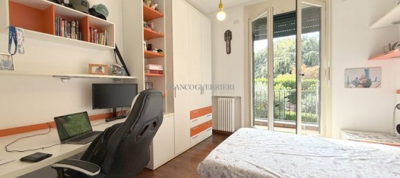 Квартира с 4 спальнями в Лезмо, Италия № 329719 20