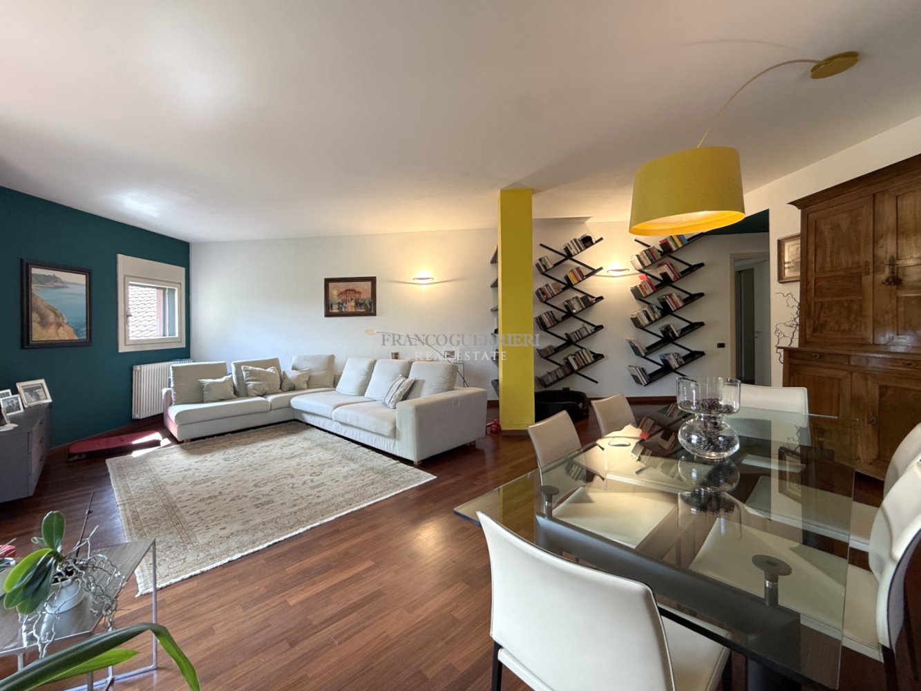 Квартира с 4 спальнями в Лезмо, Италия № 329719