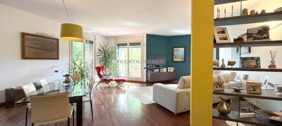 Квартира с 4 спальнями в Лезмо, Италия № 329719 6