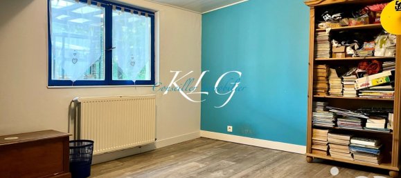 4 bedrooms House in Jouy, France No. 251922 5