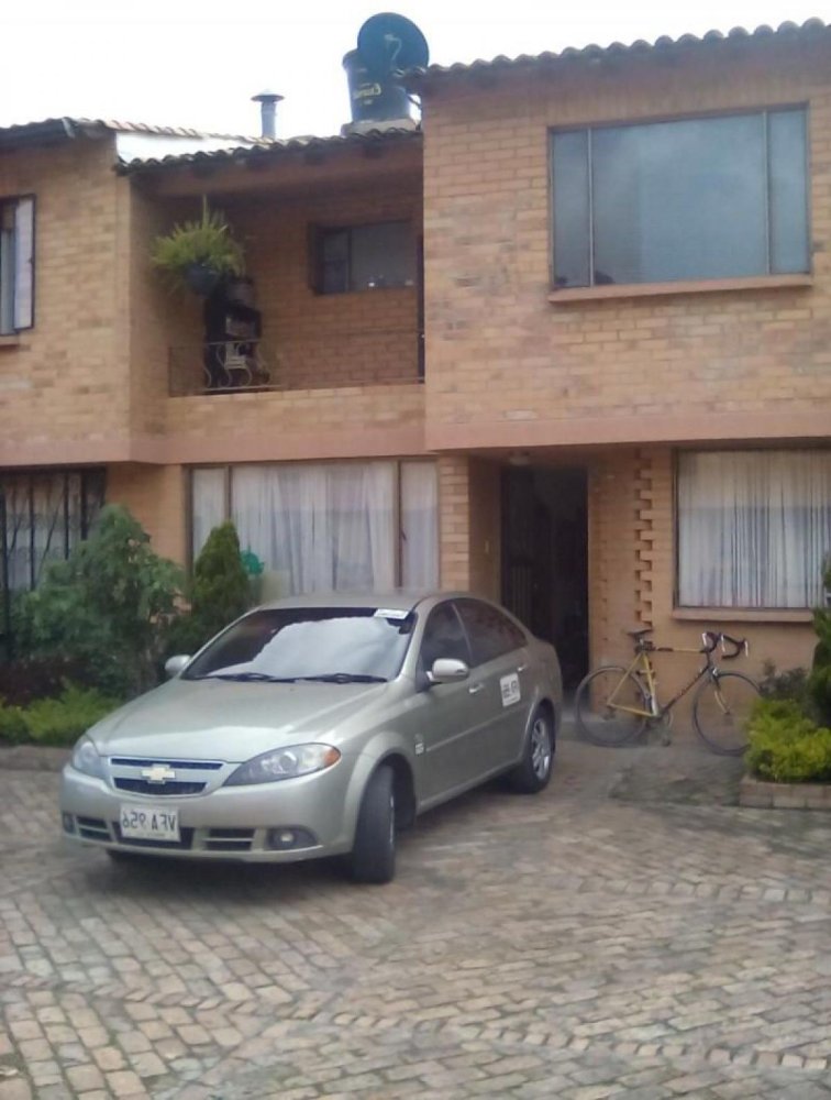 3 bedrooms House in Cundinamarca, Colombia No. 8725