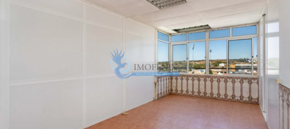 Apartamento de 3 dormitorios en Lagoa, Portugal No. 90566 17