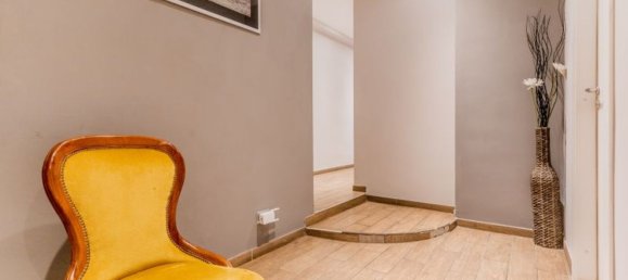 5 bedrooms Apartment in Rome, Italy No. 380328 23